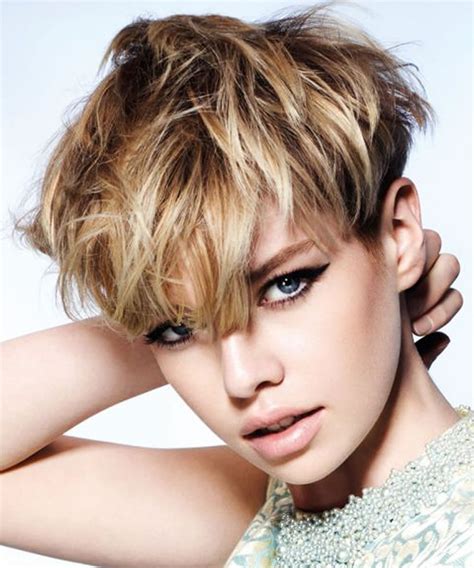 stylish short haircuts for women|most popular short hairstyles.